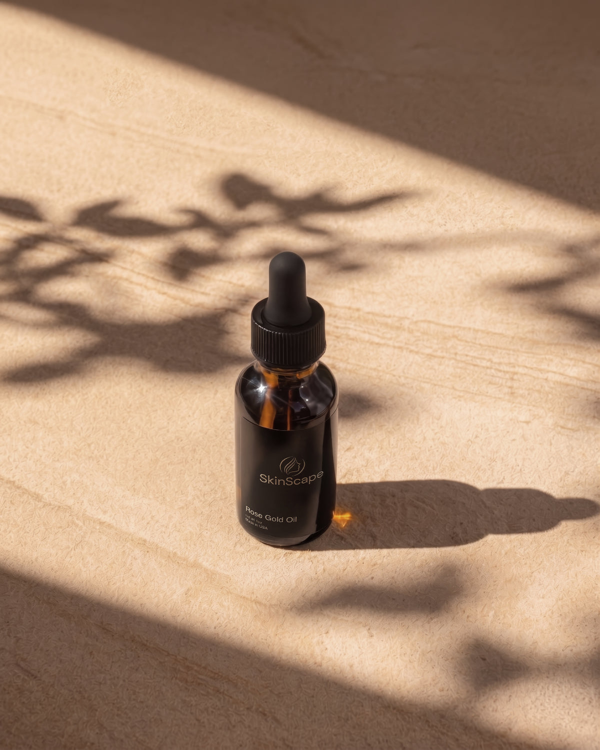 Anti-Aging Rose Gold Facial Oil 1 fl oz / 30ml, angle 12