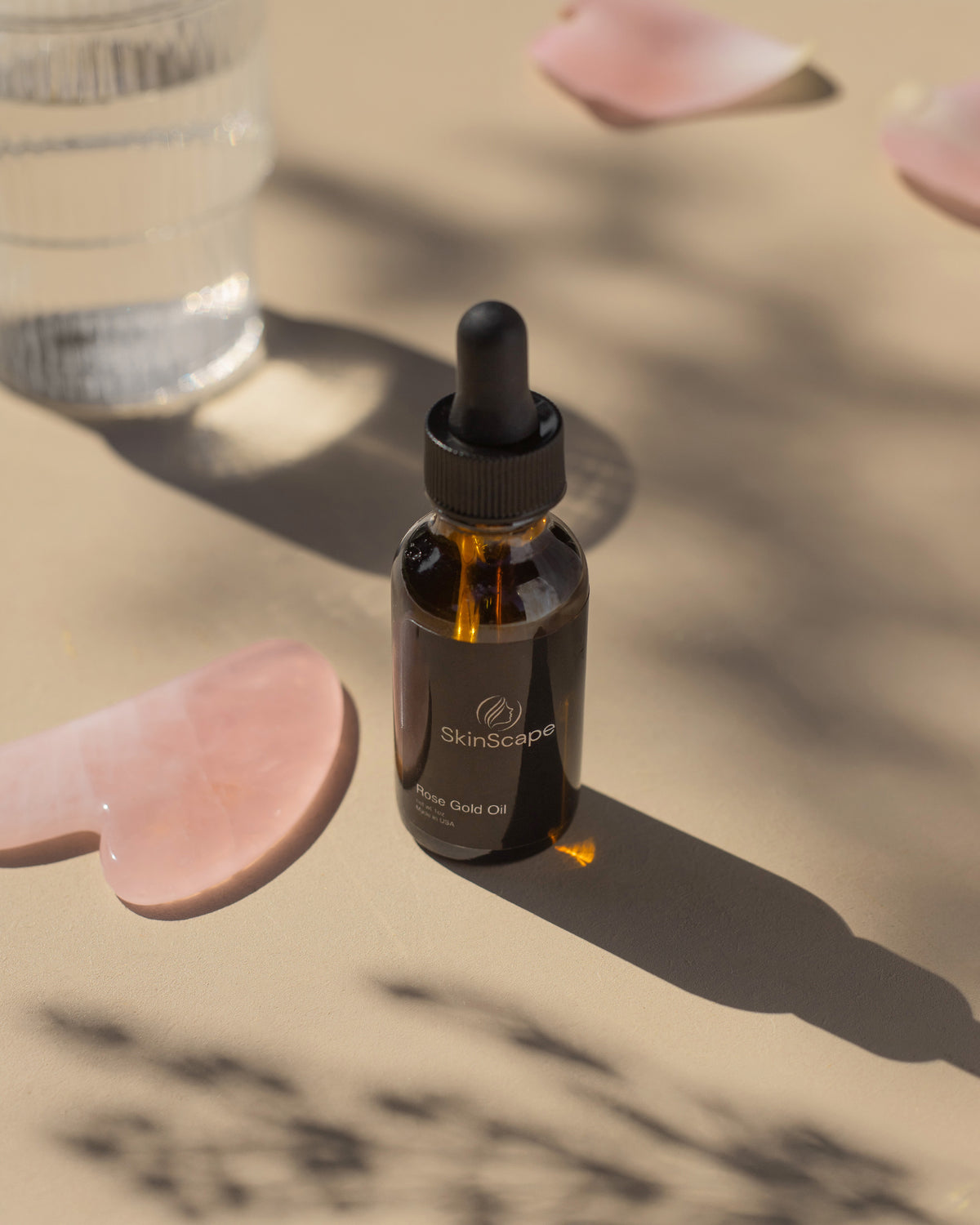 Anti-Aging Rose Gold Facial Oil 1 fl oz / 30ml, angle 4