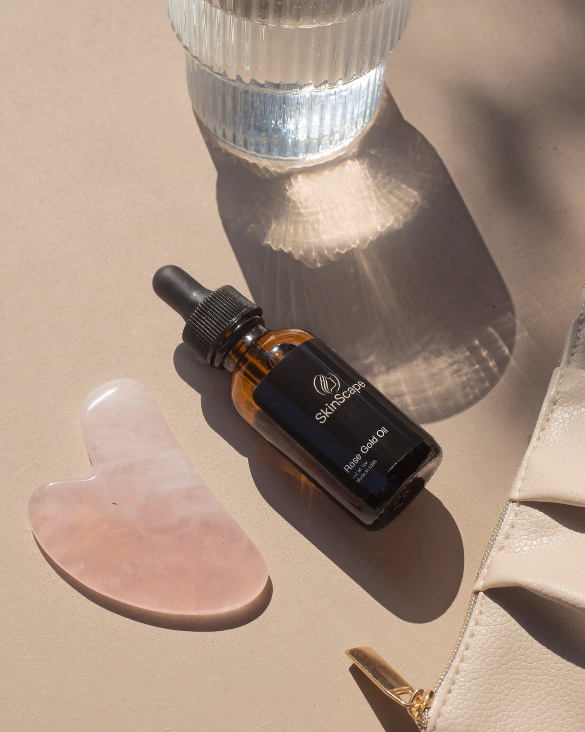 Anti-Aging Rose Gold Facial Oil 1 fl oz / 30ml, angle 8